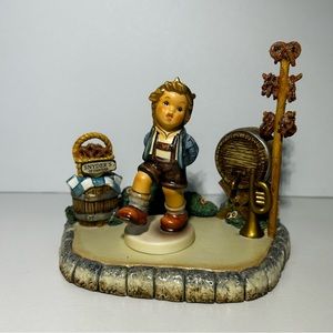 Goebel Hummelscape Marktplatz 1065-D Hummel Figurine Alpine Dancer 2108/B NIB